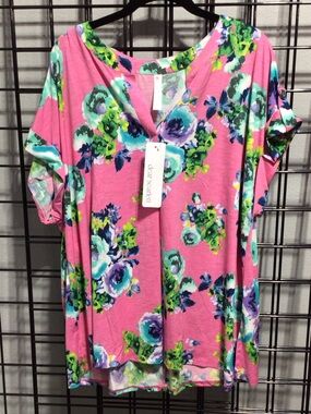 dear scarlett Pink Floral V-Neck Tunic Top